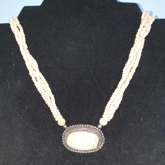 Antique Vintage Native American Silver Carved Bone Silver Necklace – RARE FIND - Picture 5 of 11